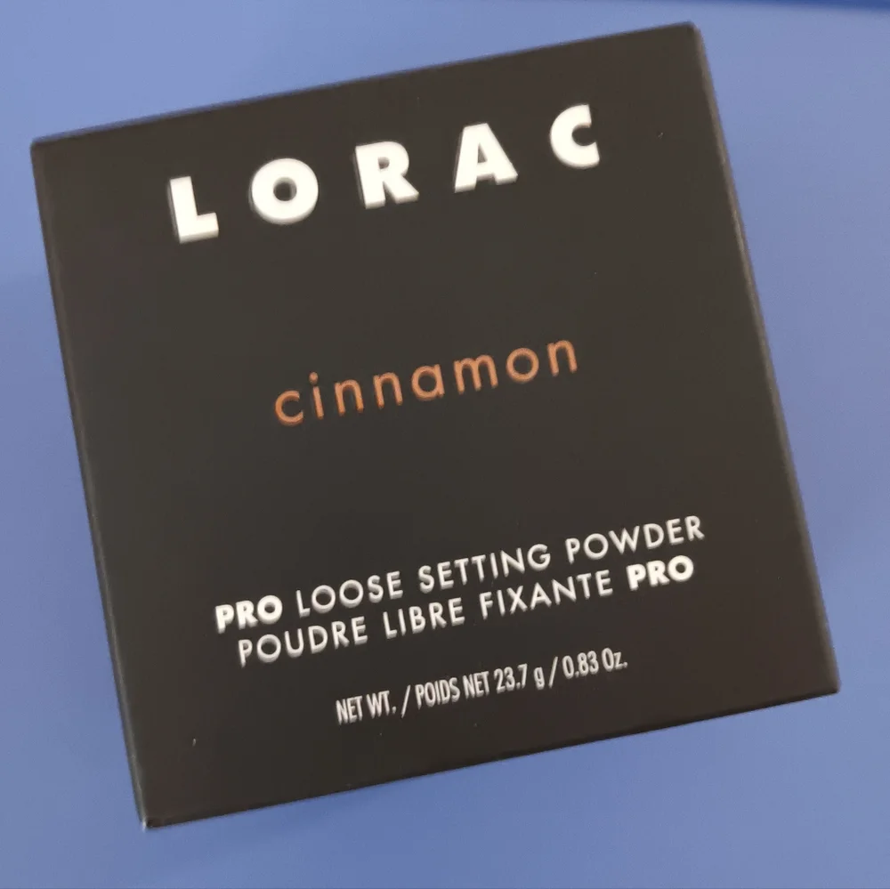 LORAC PRO Loose Setting Powder - Picture 4 of 4
